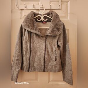 Puma Women's Gray Fleece Jacket